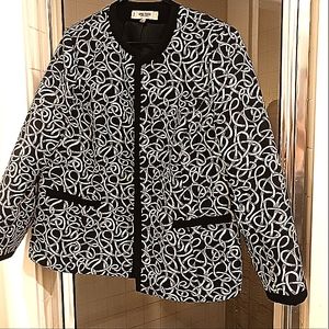 Jones Studio white and black printed jacket in size 18 wide